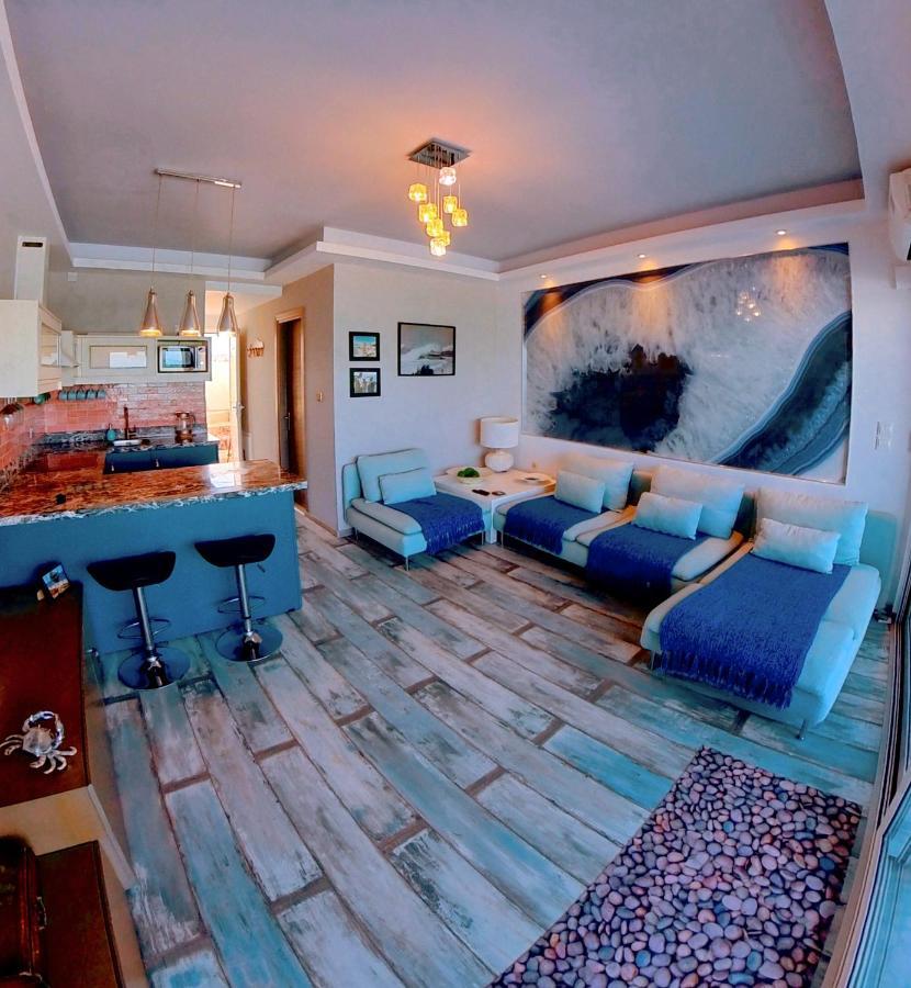 Deluxe Apartment- Sleeps 2 & Private Terrace * Haraki